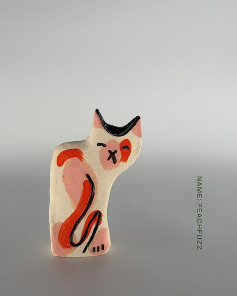 Rescue Cat Vase (Small): Peachfuzz
